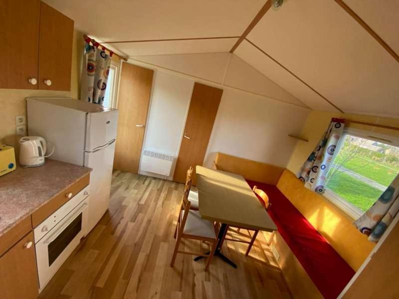 Camping La Baie Du Mont Saint Michel Céaux Exterior foto